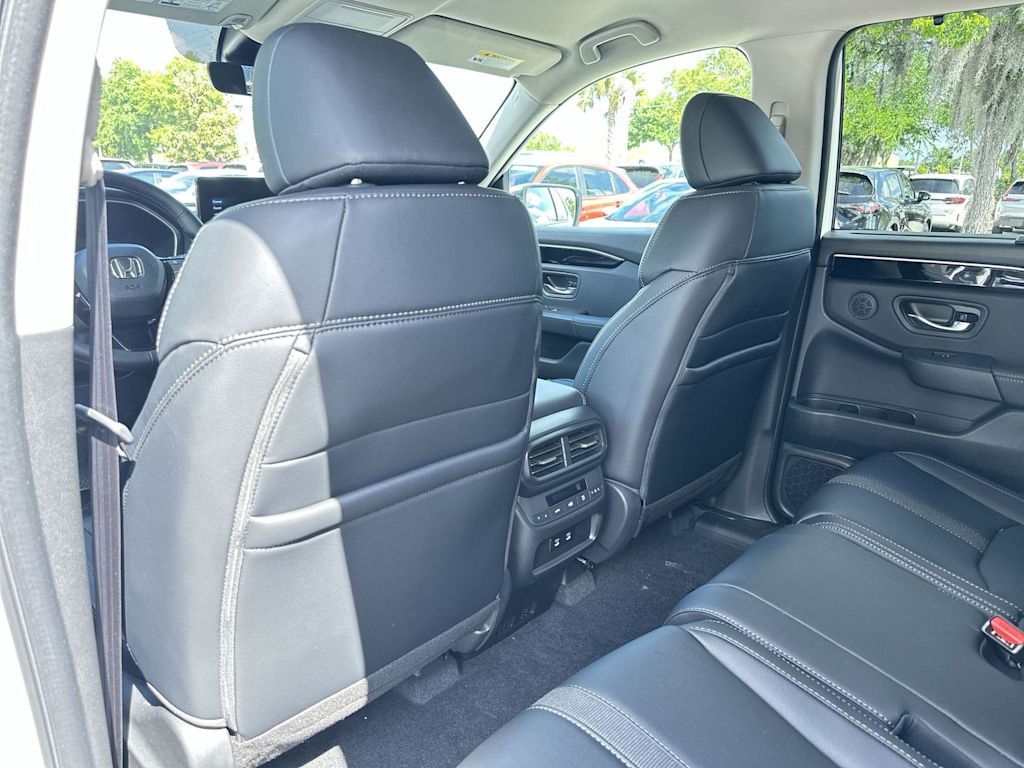 Thumbnail: 2026 Honda Pilot - 11