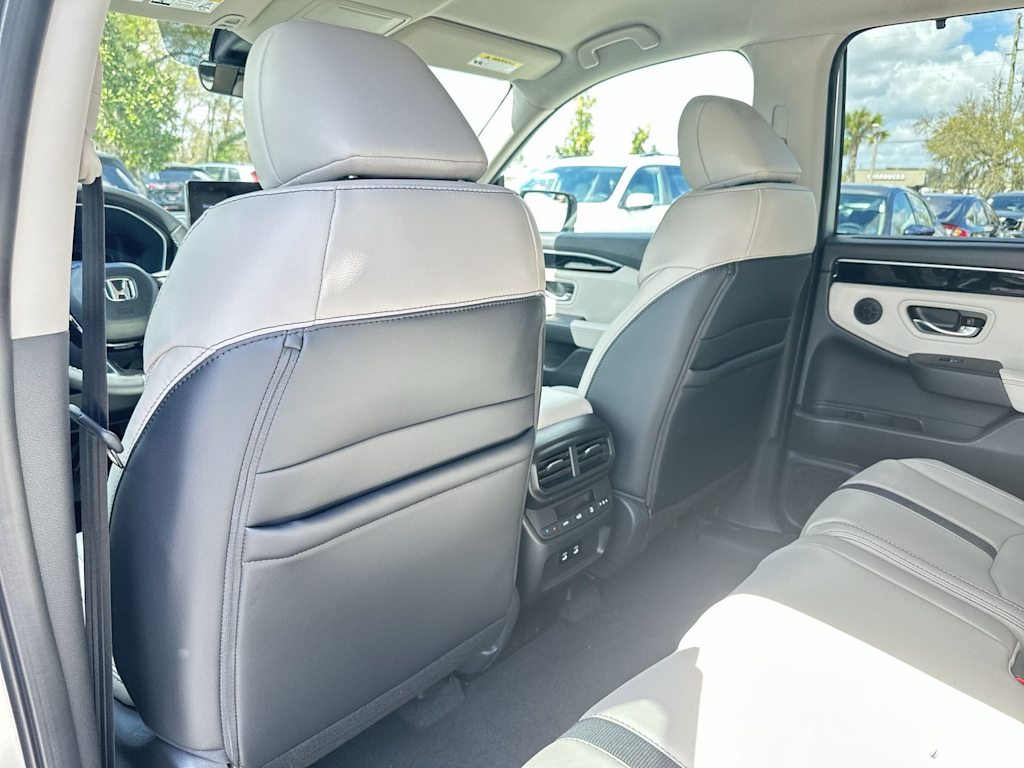 Thumbnail: 2026 Honda Pilot - 11