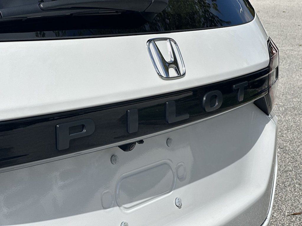 Thumbnail: 2024 Honda Pilot - 19