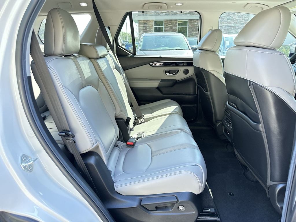 Thumbnail: 2025 Honda Pilot - 23