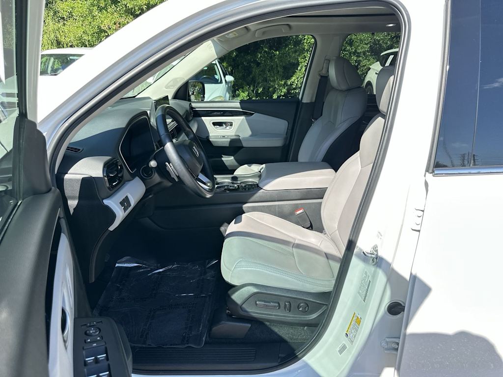 Thumbnail: 2025 Honda Pilot - 10