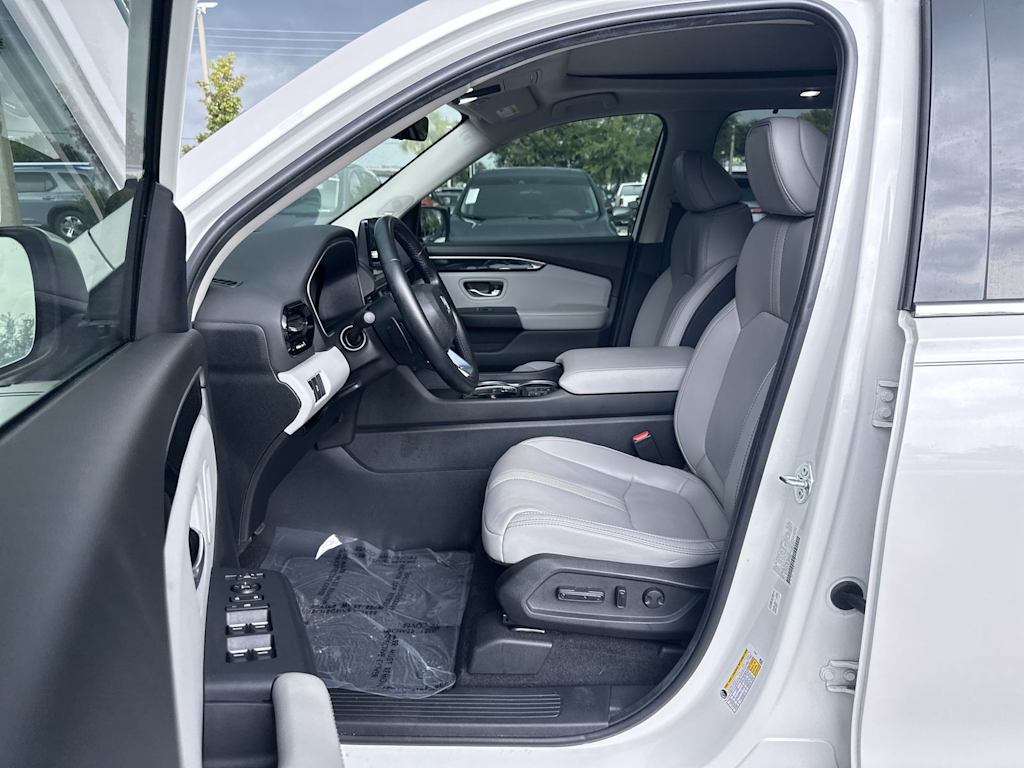 Thumbnail: 2025 Honda Pilot - 9