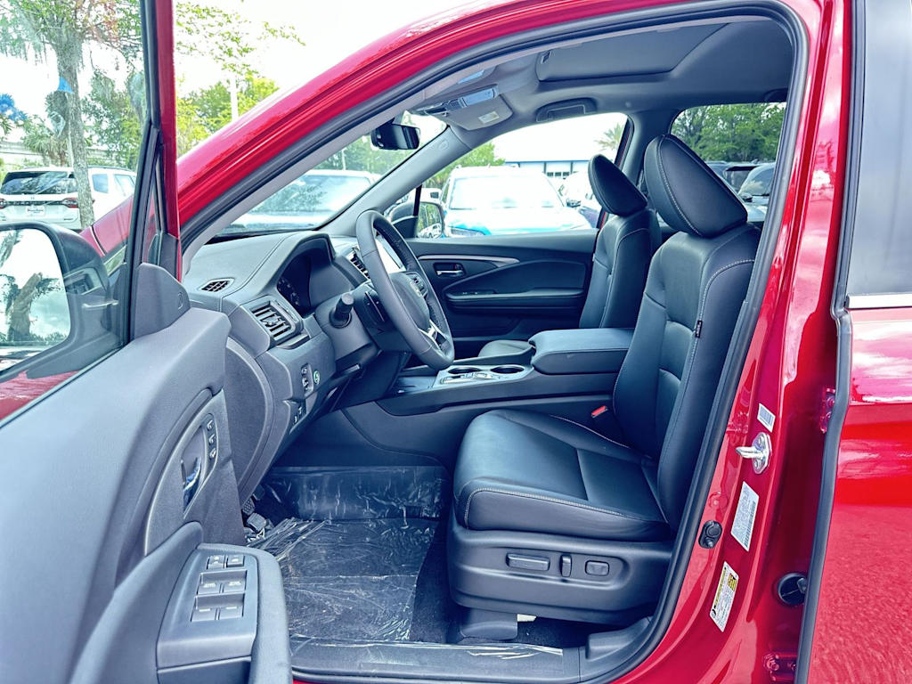 Thumbnail: 2026 Honda Ridgeline - 10