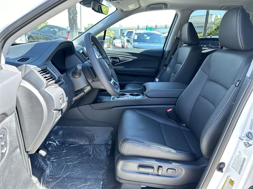 Thumbnail: 2026 Honda Ridgeline - 8