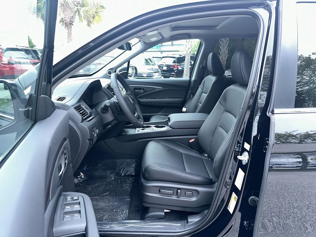 Thumbnail: 2026 Honda Ridgeline - 8