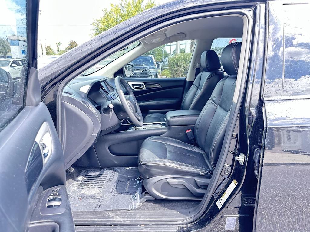 Thumbnail: 2018 Nissan Pathfinder - 11