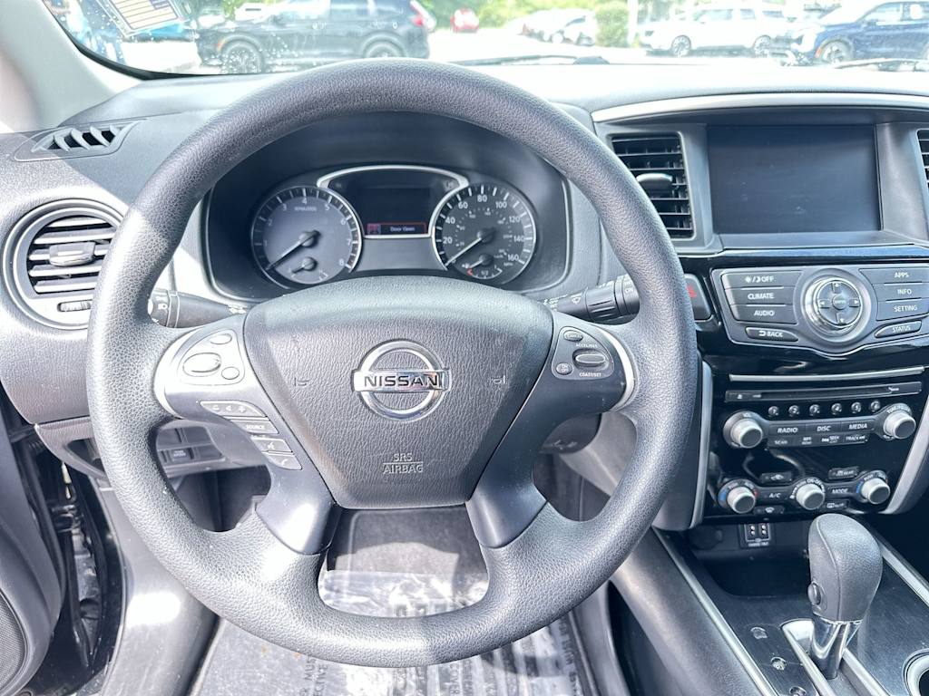 Thumbnail: 2018 Nissan Pathfinder - 2