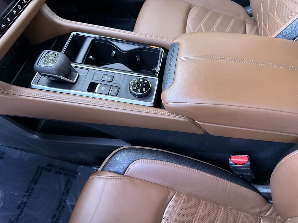 Thumbnail: 2024 Nissan Pathfinder - 13