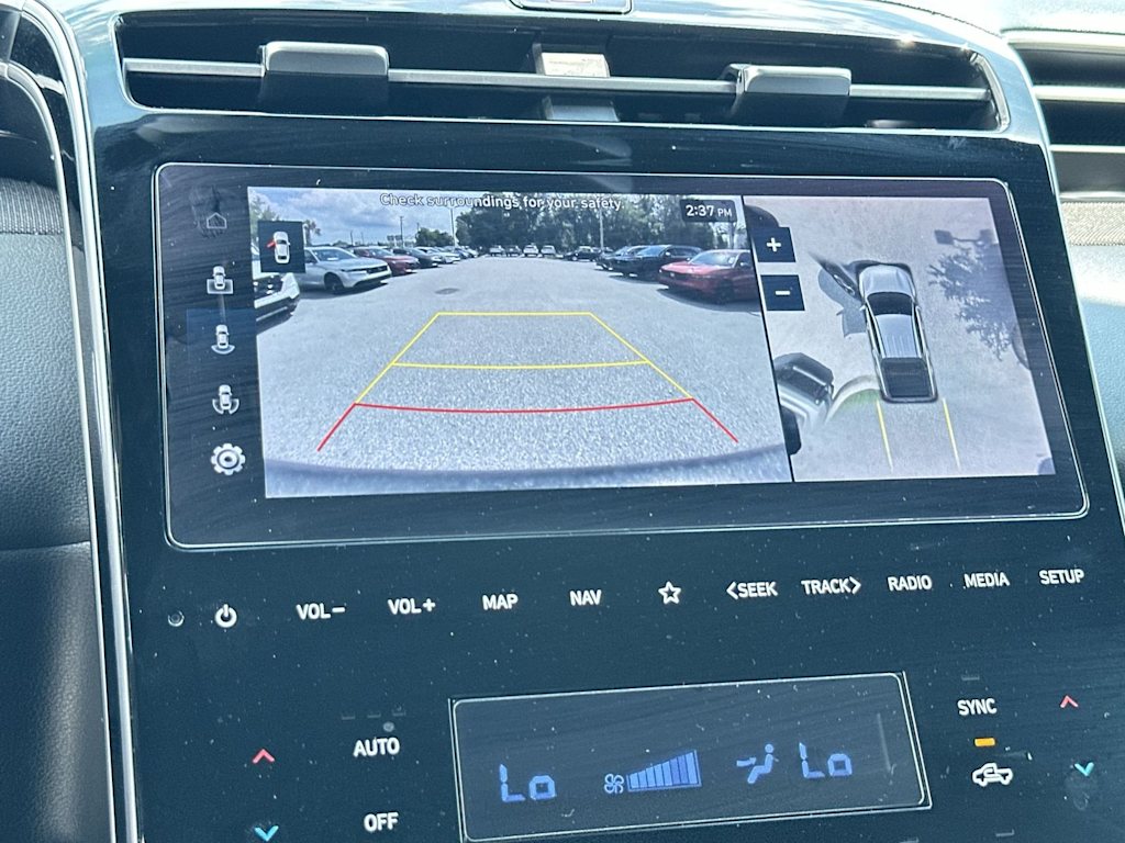 Thumbnail: 2023 Hyundai Santa Cruz - 11