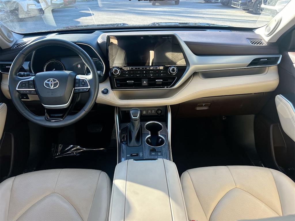 2022 Toyota Highlander Platinum 2