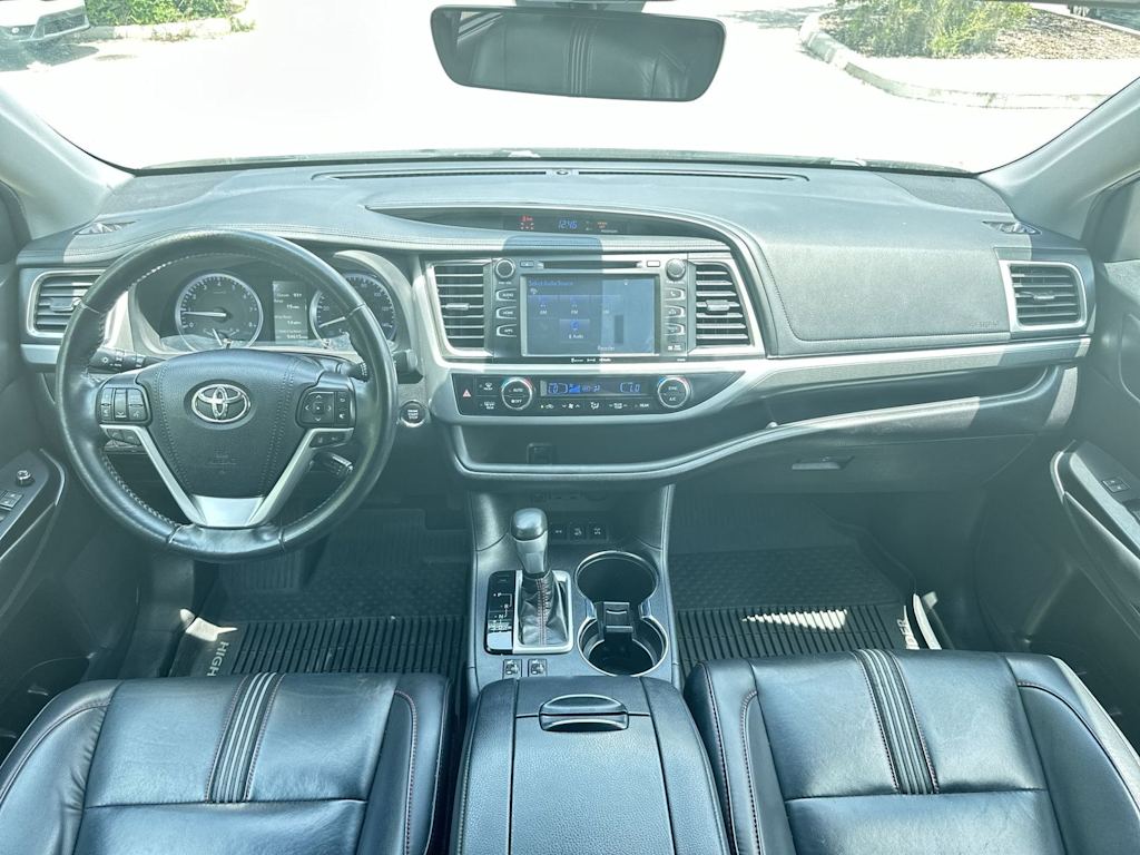 Thumbnail: 2019 Toyota Highlander - 2