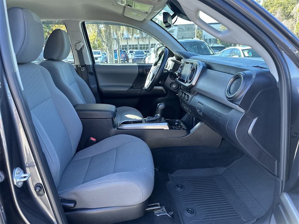 Thumbnail: 2021 Toyota Tacoma - 21