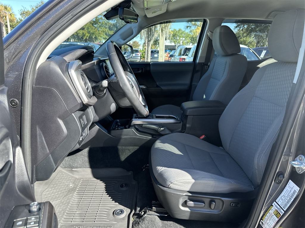 Thumbnail: 2021 Toyota Tacoma - 9