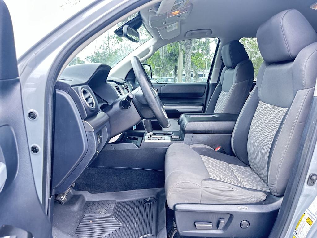 Thumbnail: 2019 Toyota Tundra - 9