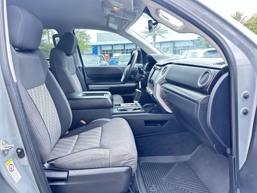 Thumbnail: 2019 Toyota Tundra - 21
