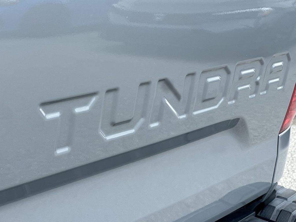 Thumbnail: 2019 Toyota Tundra - 18