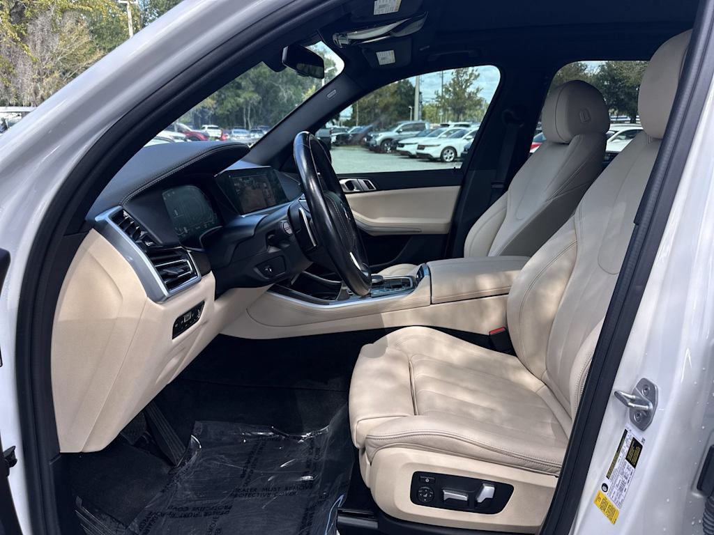 Thumbnail: 2021 BMW X5 - 9