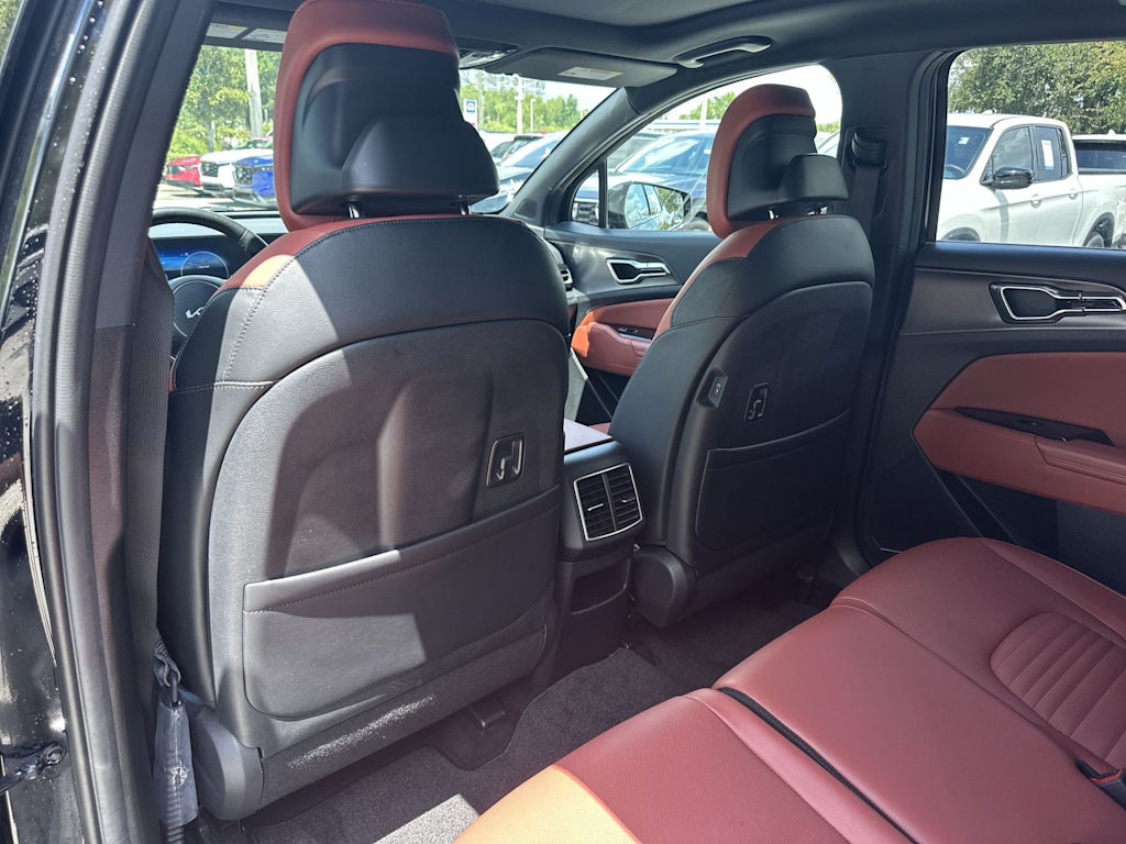 Thumbnail: 2024 Kia Sportage - 10