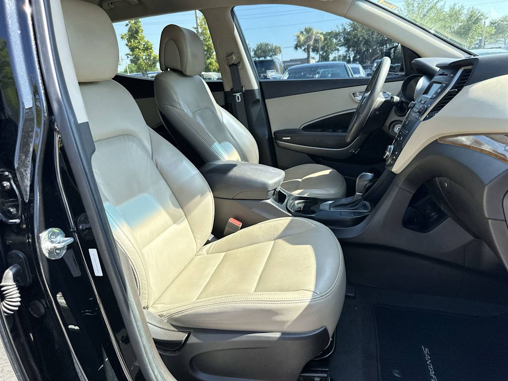 Thumbnail: 2016 Hyundai Santa Fe - 24