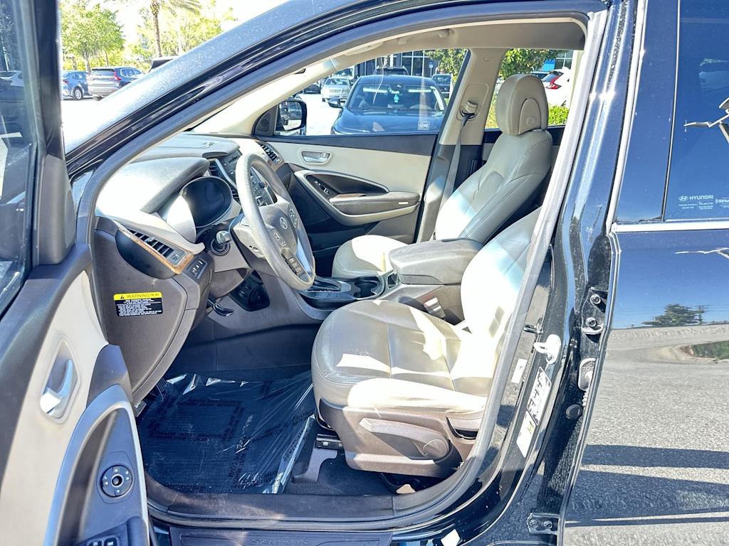 Thumbnail: 2016 Hyundai Santa Fe - 9