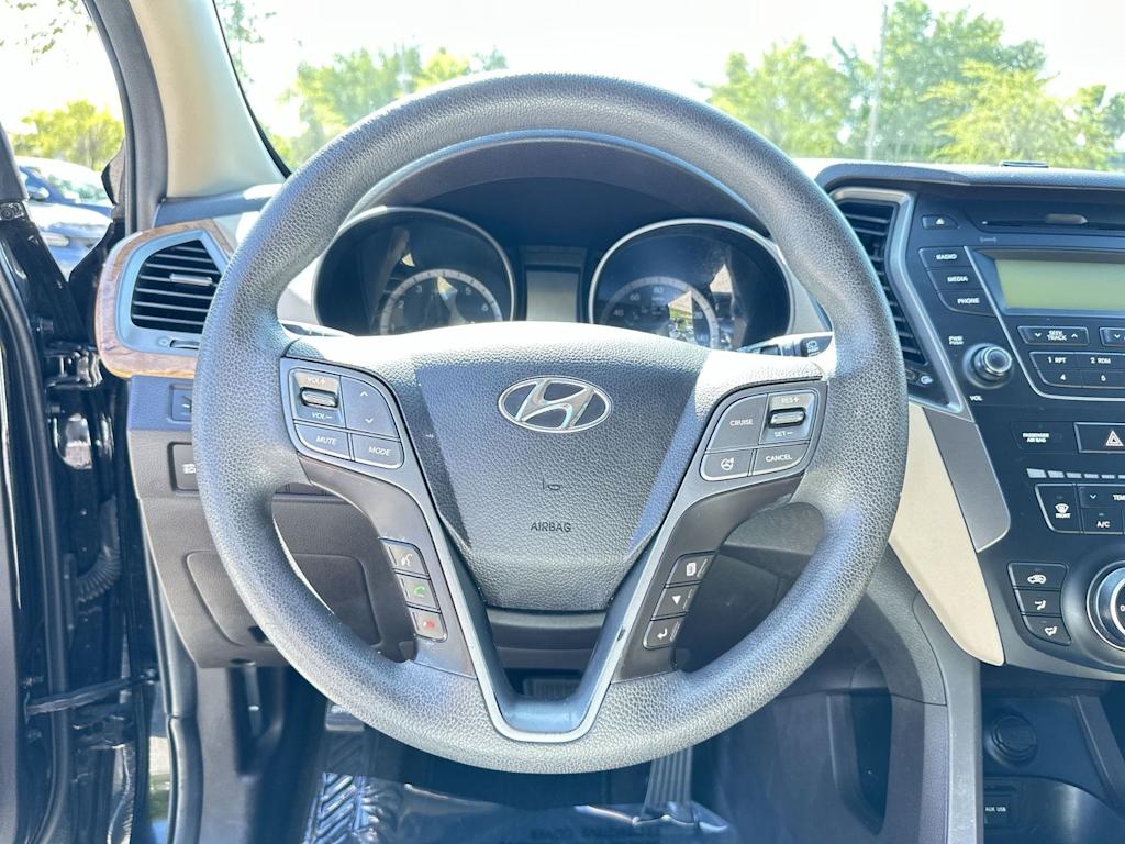 Thumbnail: 2016 Hyundai Santa Fe - 8