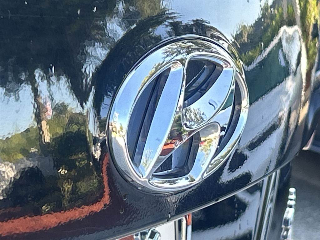 Thumbnail: 2018 Hyundai Santa Fe - 7