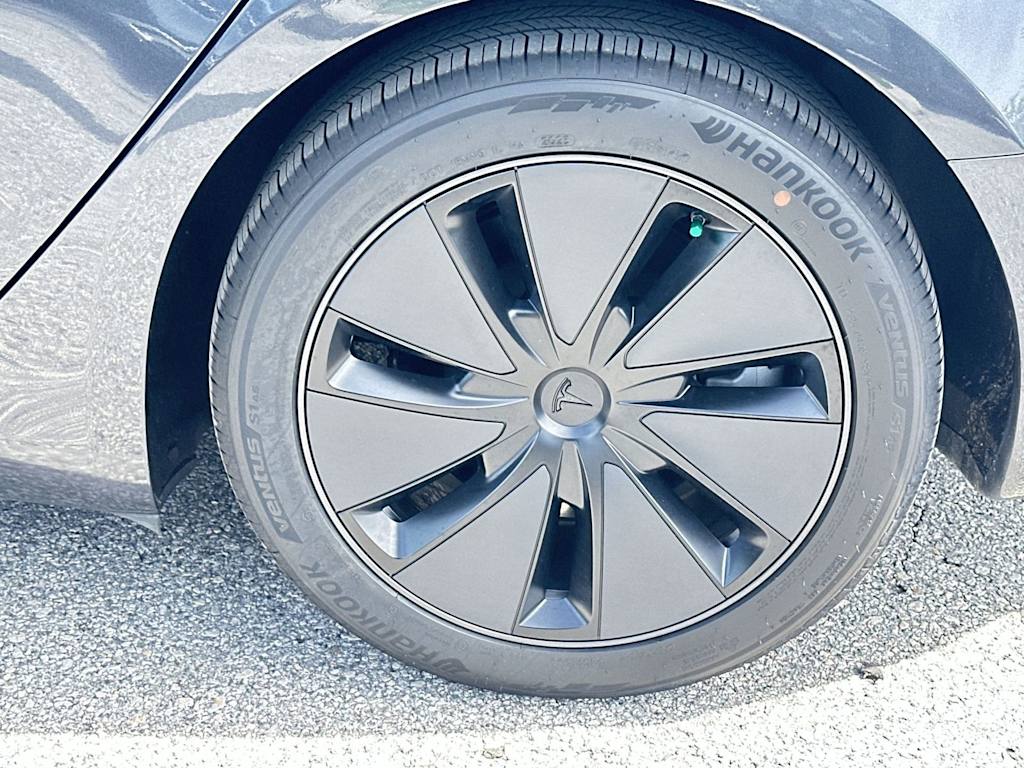 Thumbnail: 2025 Tesla Model 3 - 7