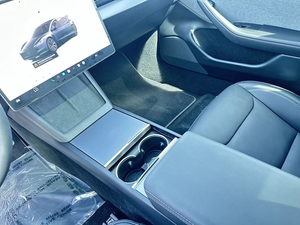 Thumbnail: 2025 Tesla Model 3 - 19