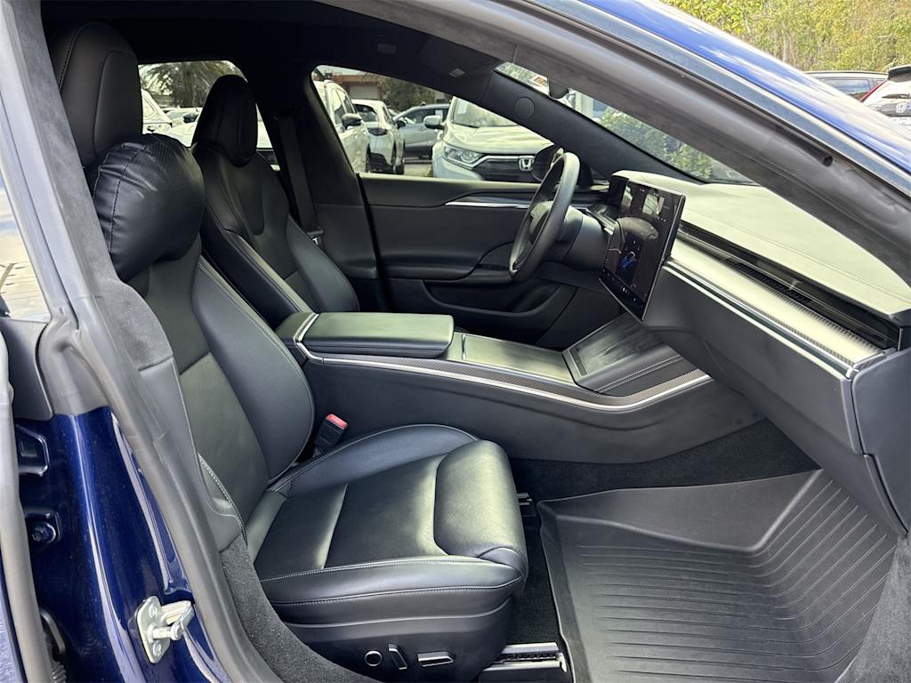 Thumbnail: 2022 Tesla Model S - 10