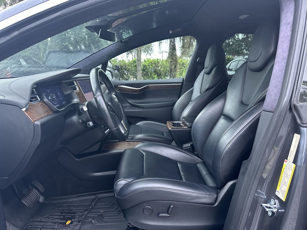 Thumbnail: 2018 Tesla Model X - 10