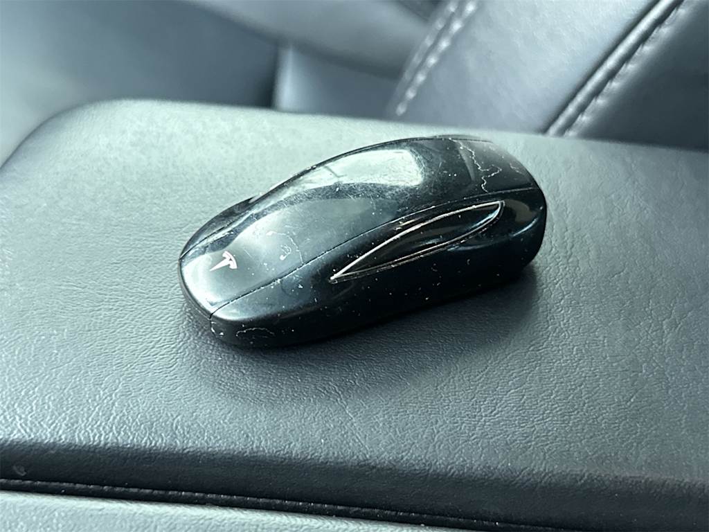 Thumbnail: 2018 Tesla Model X - 14