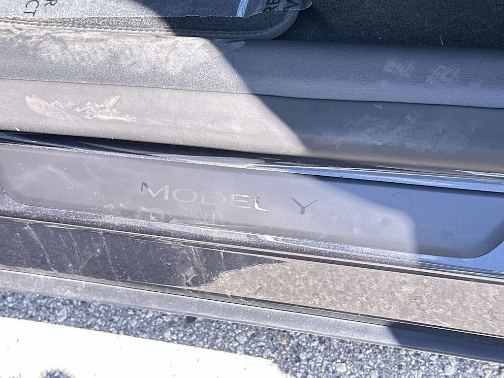 Thumbnail: 2024 Tesla Model Y - 17