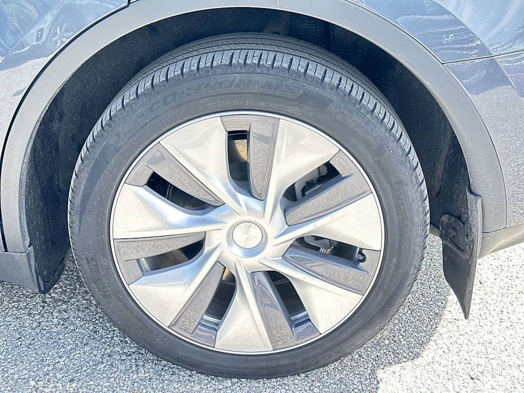 Thumbnail: 2023 Tesla Model Y - 8