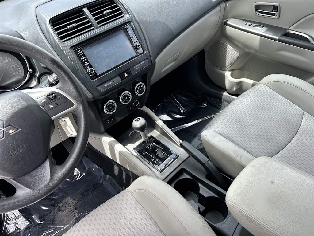 Thumbnail: 2018 Mitsubishi Outlander Sport - 13