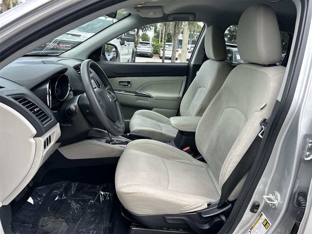 Thumbnail: 2018 Mitsubishi Outlander Sport - 10