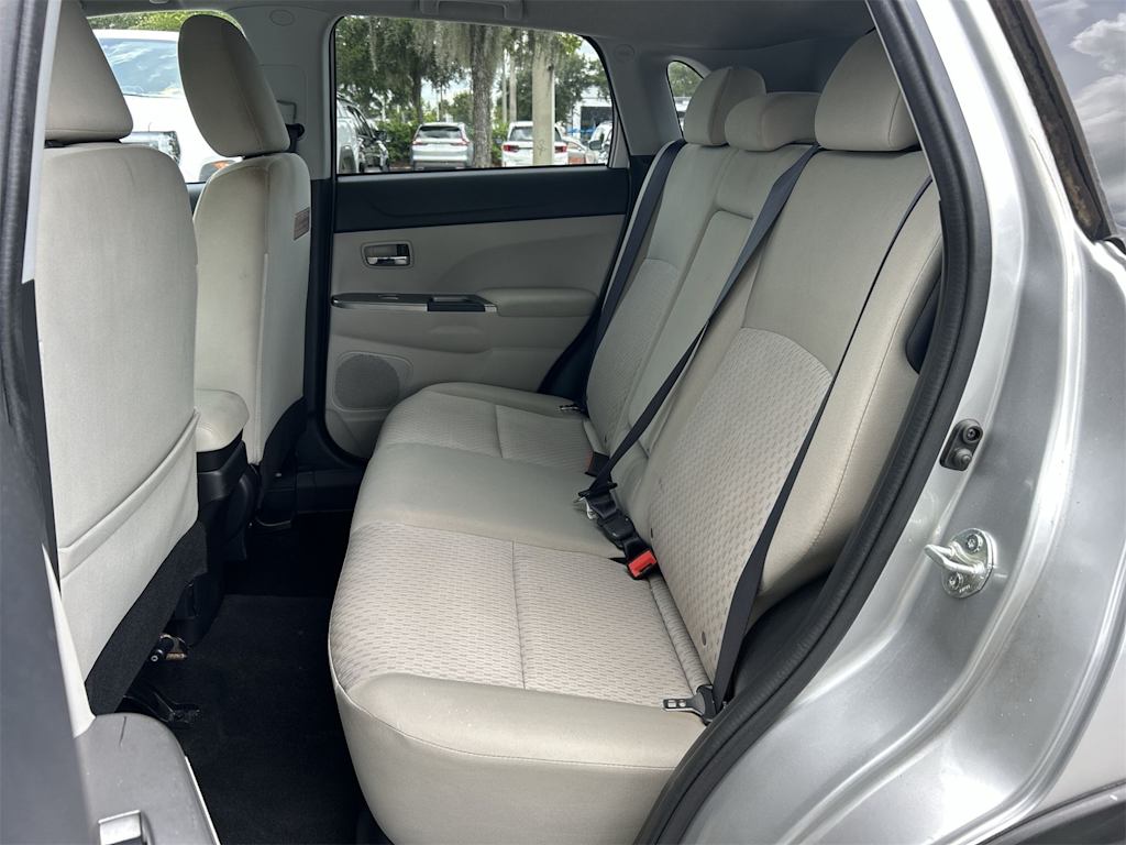 Thumbnail: 2018 Mitsubishi Outlander Sport - 19