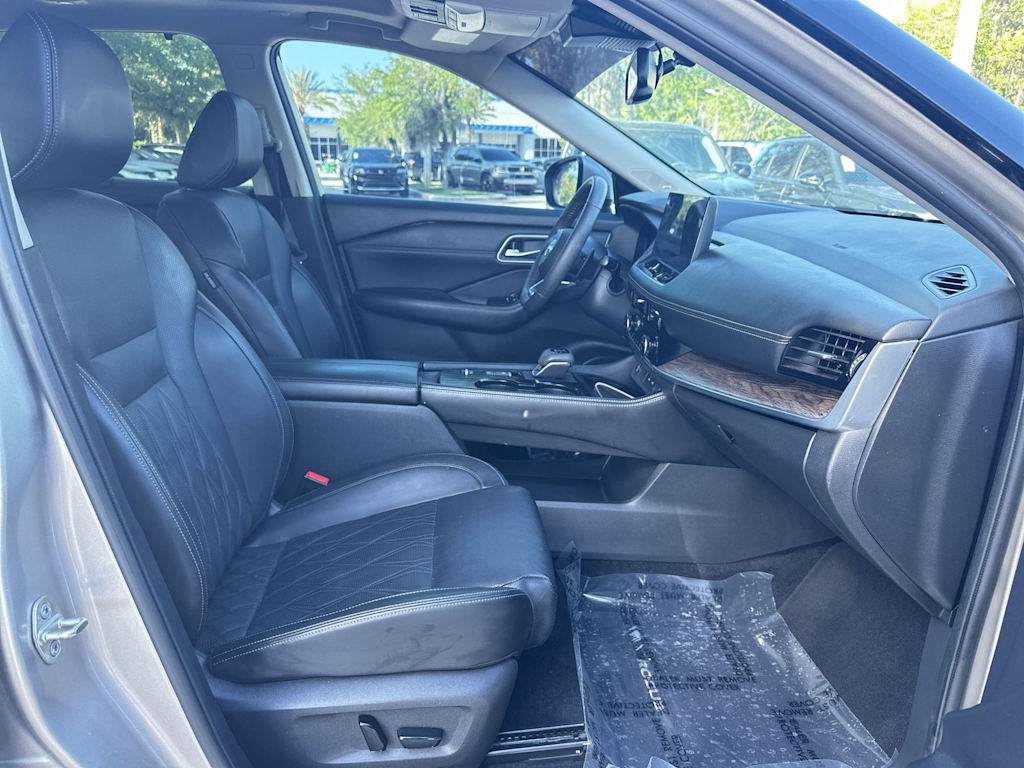 Thumbnail: 2024 Nissan Rogue - 10