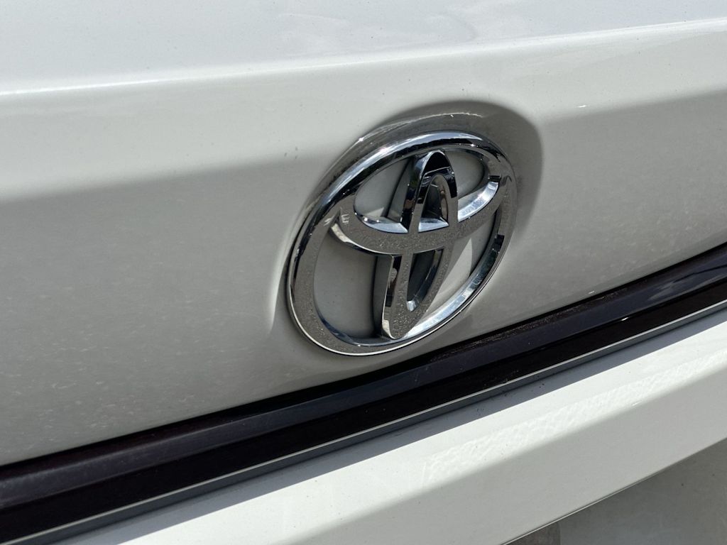 Thumbnail: 2021 Toyota Corolla - 6