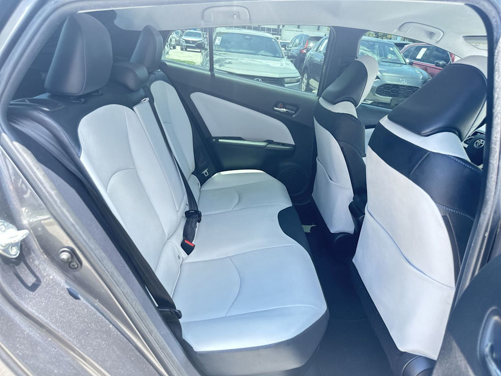 Thumbnail: 2018 Toyota Prius - 23