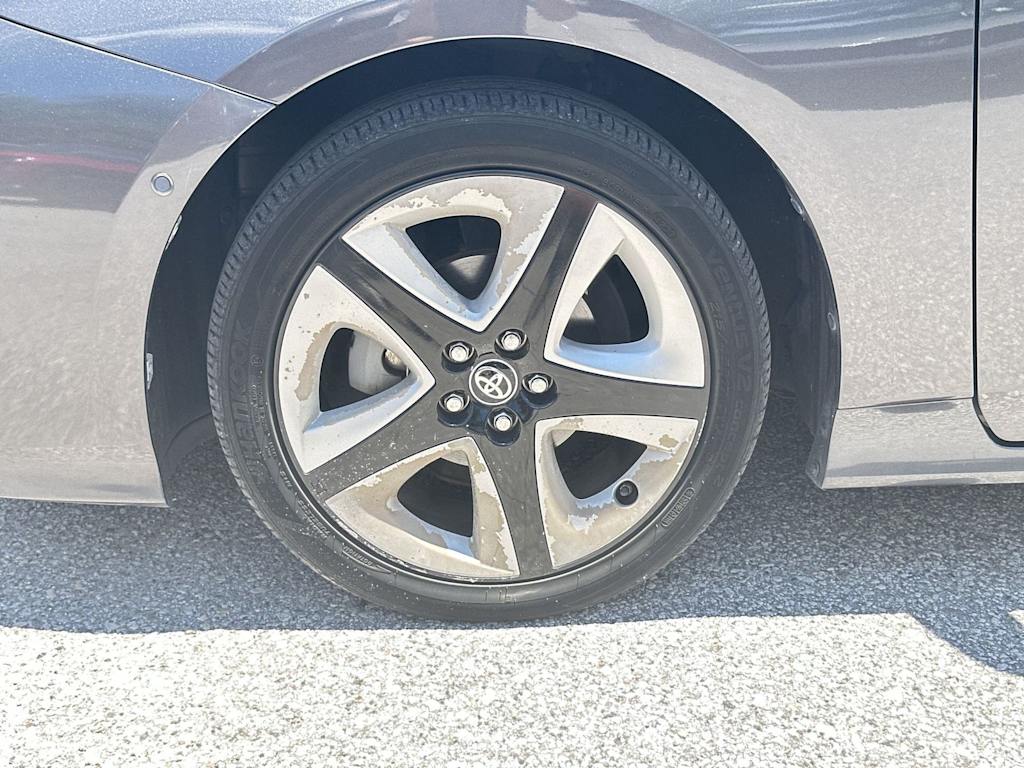 Thumbnail: 2018 Toyota Prius - 7