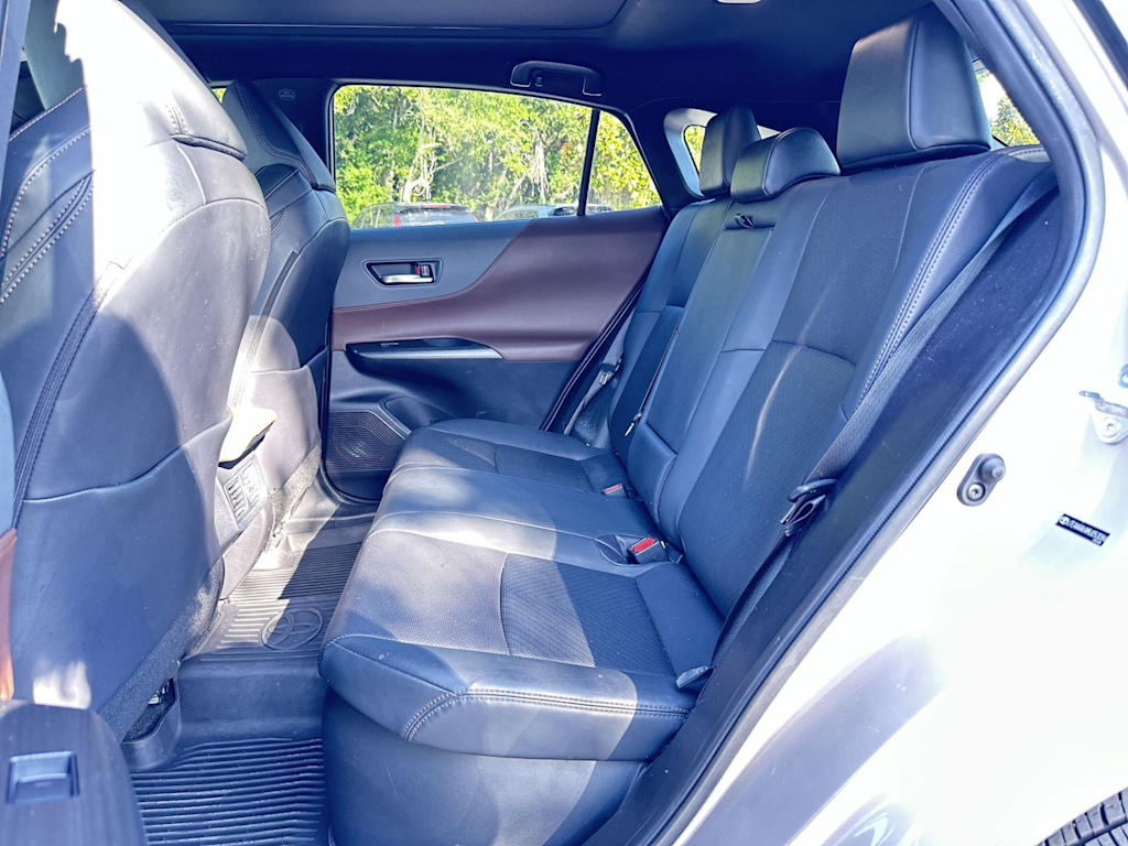 Thumbnail: 2021 Toyota Venza - 23