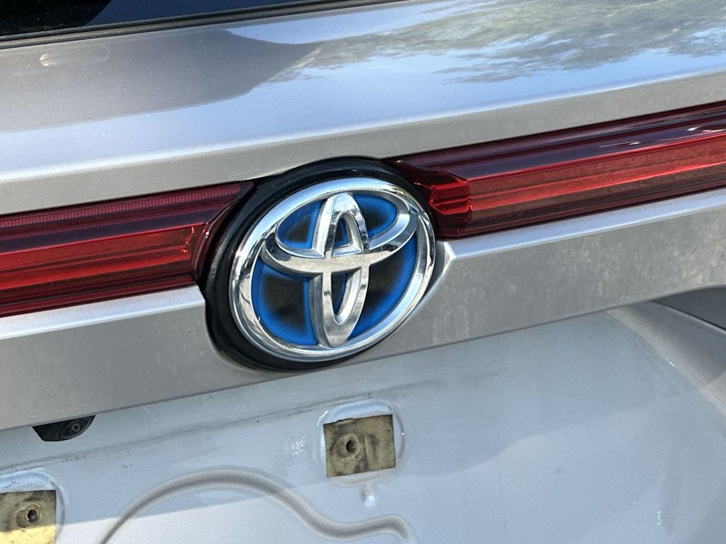 Thumbnail: 2021 Toyota Venza - 7