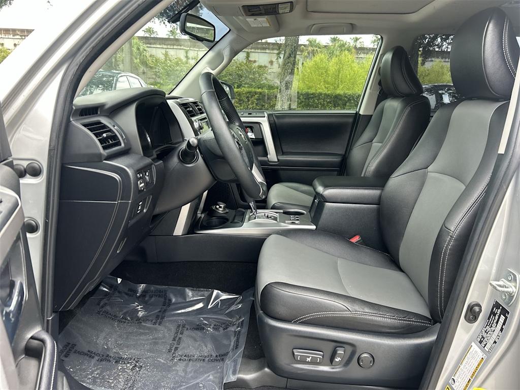 Thumbnail: 2018 Toyota 4Runner - 10