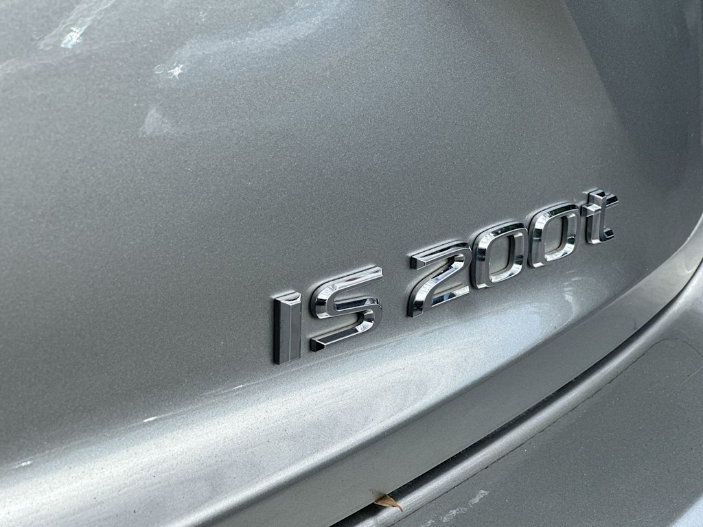 Thumbnail: 2017 Lexus IS - 18