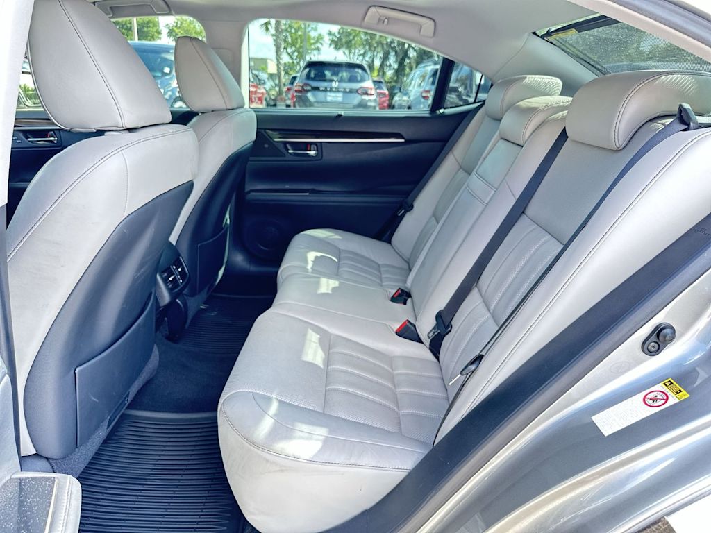 Thumbnail: 2016 Lexus ES - 20