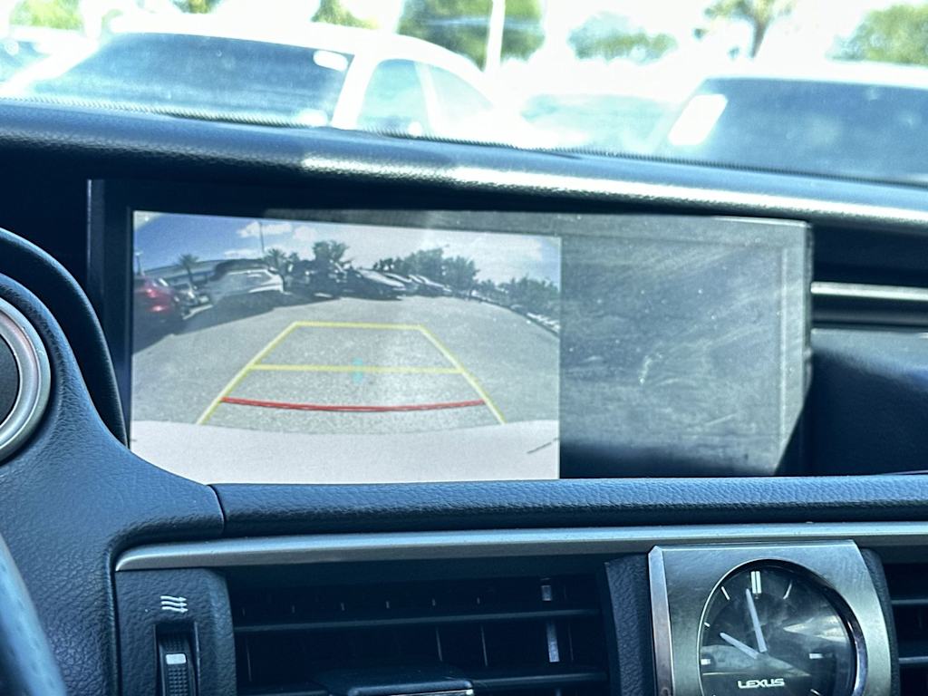 Thumbnail: 2018 Lexus IS - 12