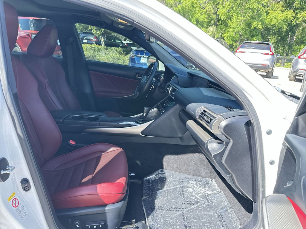 Thumbnail: 2018 Lexus IS - 10