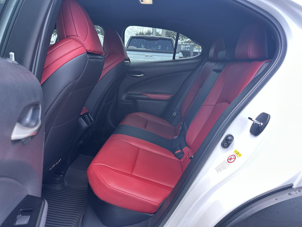 Thumbnail: 2019 Lexus UX - 20