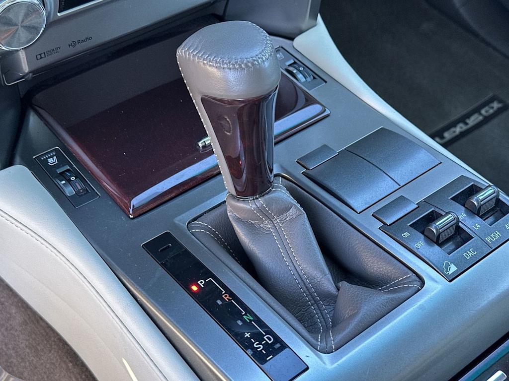 Thumbnail: 2015 Lexus GX - 11