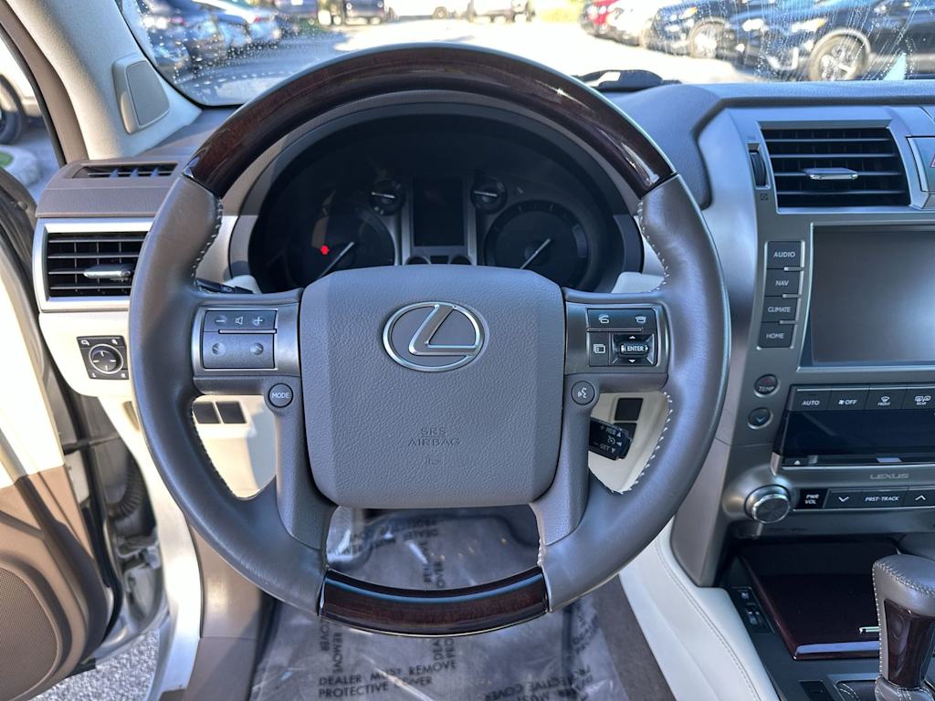 Thumbnail: 2015 Lexus GX - 2